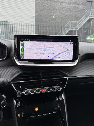 Peugeot 208 Allure picture 11