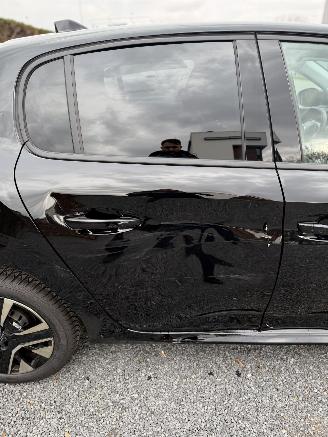 Peugeot 208 Allure picture 17