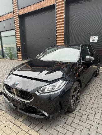 uszkodzony samochody osobowe BMW 1-serie M120i Vol M pakket - Full M package 2025/11