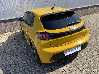 Peugeot 208 GT-Line picture 10