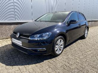 Schadeauto Volkswagen Golf Comfortline DSG, Navi, Airco 2018/7