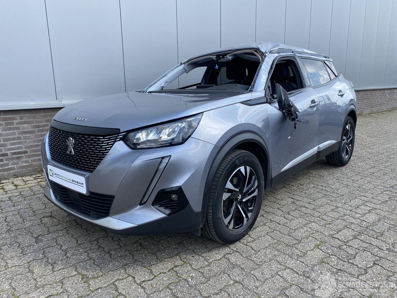 Peugeot 2008 Allure Camera, Navi, Apple carplay, Clima