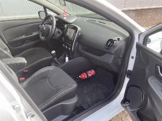 Renault Clio 0.9 TCe Bose Airco PDC Navi picture 16