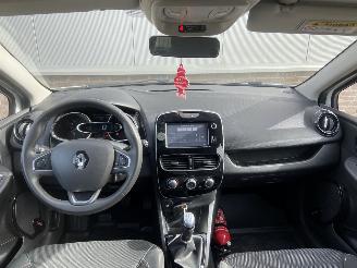 Renault Clio 0.9 TCe Bose Airco PDC Navi picture 17