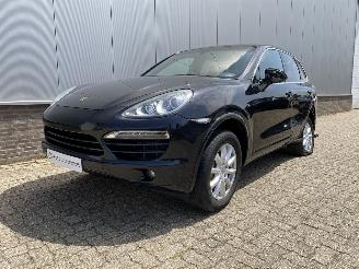 Schadeauto Porsche Cayenne 3.0 D Panoramadak , Bose , Navi , Camera , Luchtvering 2012/3