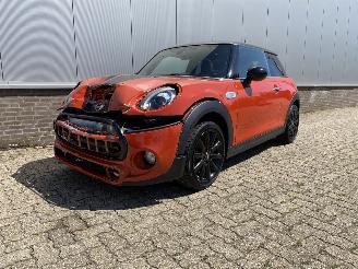 Schadeauto Mini Cooper S John Cooper Works Package, Sportstoelen , Harman , Carplay 2019/3