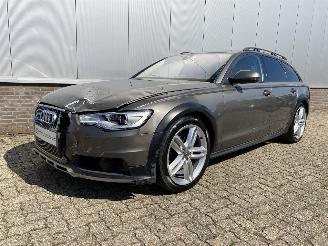 Vaurioauto  passenger cars Audi A6 allroad Quattro 3.0 TDI Premium Edition 1e Eigenaar Voll opties 2014/3