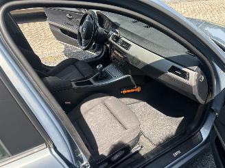 BMW 3-serie 320i Touring picture 14