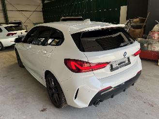 BMW 1-serie 118i M Sport picture 7