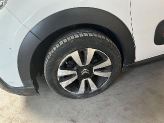 Citroën C3 Shine picture 11
