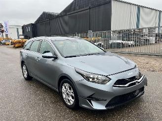 Voiture accidenté Kia Ceed Sportswagon 1.0 T-GDI 2022/9