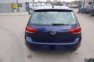 Volkswagen Golf 1.0 BENZ picture 5