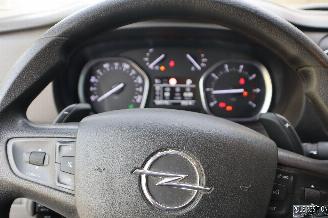 Opel Vivaro 2.0 CDTI picture 20