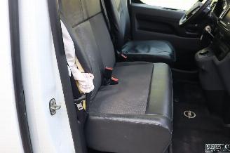 Opel Vivaro 2.0 CDTI picture 14