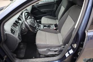 Volkswagen Golf 1.6 TDI picture 12