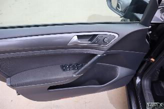 Volkswagen Golf 1.0 BENZ picture 8