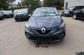 Schadeauto Renault Clio 1.0 BENZ 2020/10