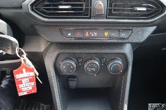 Dacia Sandero 1.0 BENZ picture 12