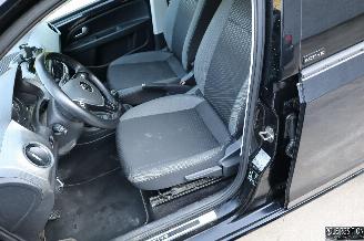 Volkswagen Up! 1.0 BENZ picture 13