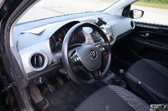 Volkswagen Up! 1.0 BENZ picture 12