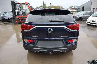 Ssang yong Korando 1.5 BENZ picture 4