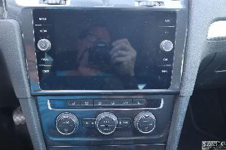 Volkswagen Golf 1.6 TDI picture 13