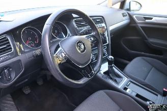 Volkswagen Golf 1.6 TDI picture 9