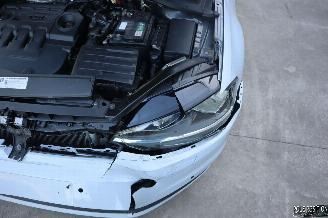 Volkswagen Golf 1.6 TDI picture 19