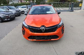 Auto incidentate Renault Clio 1.0 BENZ 2024/7