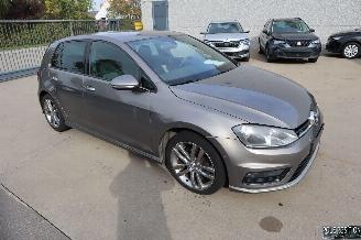 Volkswagen Golf 1.6 TDI picture 2
