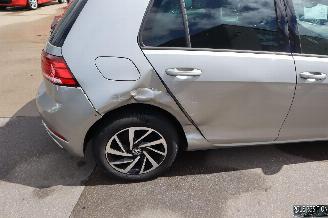 Volkswagen Golf 1.0 BENZ picture 17