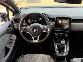 Renault Clio 1.0 Tce 90 GPF Techno NAP picture 11