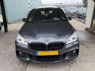 BMW 2-serie 220i M PERFORMANCE PANO XENON 7 PERSOONS picture 2