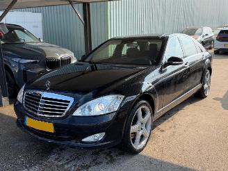 Damaged car Mercedes S-klasse 320 cdi Lang Prestige Plus Nap 2006/10