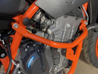 KTM Alle 890R duke picture 11