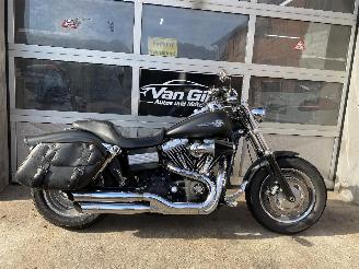 danneggiata motocicli Harley-Davidson Dyna Fat bob 5HD 2010/4