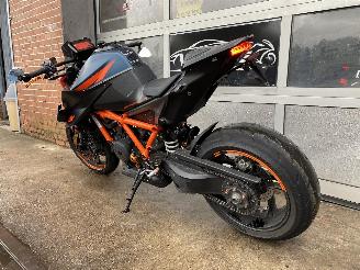 KTM 1290 Super Duke R  picture 16