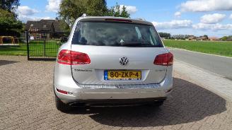 Volkswagen Touareg 3.0tsi hybrid  leer navi picture 5