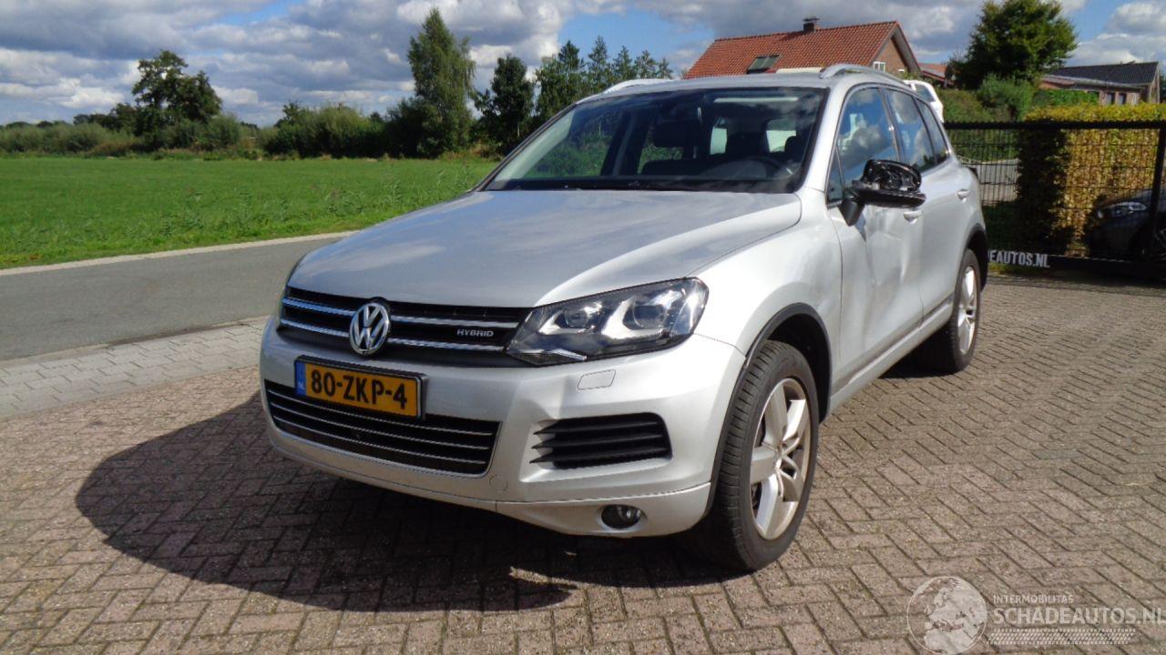 Volkswagen Touareg 3.0tsi hybrid  leer navi