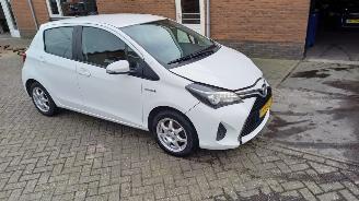 dommages Toyota Yaris 1.5 hybrid  navi  5drs clima