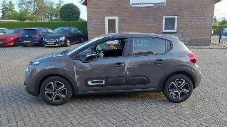 Damaged car Citroën C3 1.2i  61kw   airco 2024/1