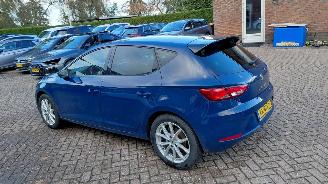 Seat Leon 1.5  tgi  131pk   clima navi picture 9