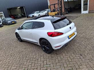 Schadeauto Volkswagen Scirocco 1.4 tsi  125pk pano 2016/12
