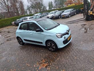 Avarii autoturisme Renault Twingo 1.0 sce  71pk  cabrio    automaat 2017/9