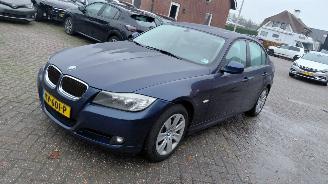 Avarii autoturisme BMW 3-serie 320i automaat  airco 2011/2