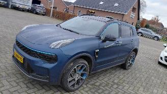 Voiture accidenté Lynk & Co 01 1.5 hybrid 162kw navi clima 2024/2