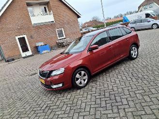 Avarii autoturisme Skoda Rapid 1.2 tsi  joy  90pk pano navi clima 2017/3