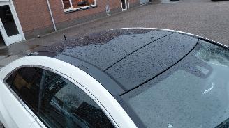 Damaged car Mercedes E-klasse 200cgi coupe automaat pano  184pk 2012/3