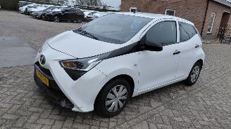 Toyota Aygo 1.0i vtti x fun airco picture 2
