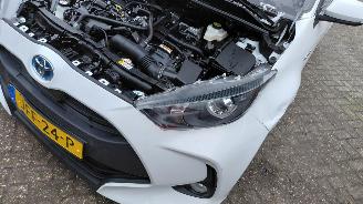 Toyota Yaris 1.5 hybrid  comfort   navi clima picture 3